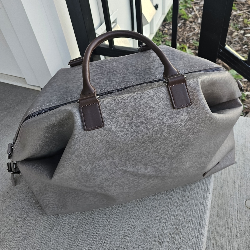 Bugatti Gray Leather Men's Bag
